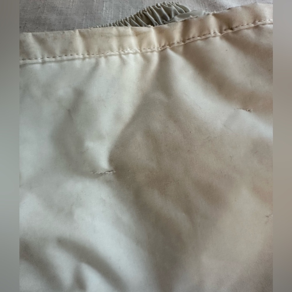 Burton women’s ski and board pants - Picture 8 of 8